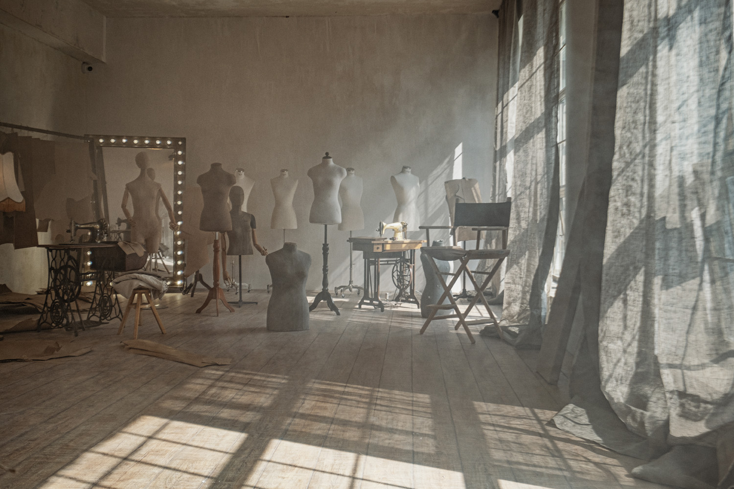 WoodStudios — зал Maneken